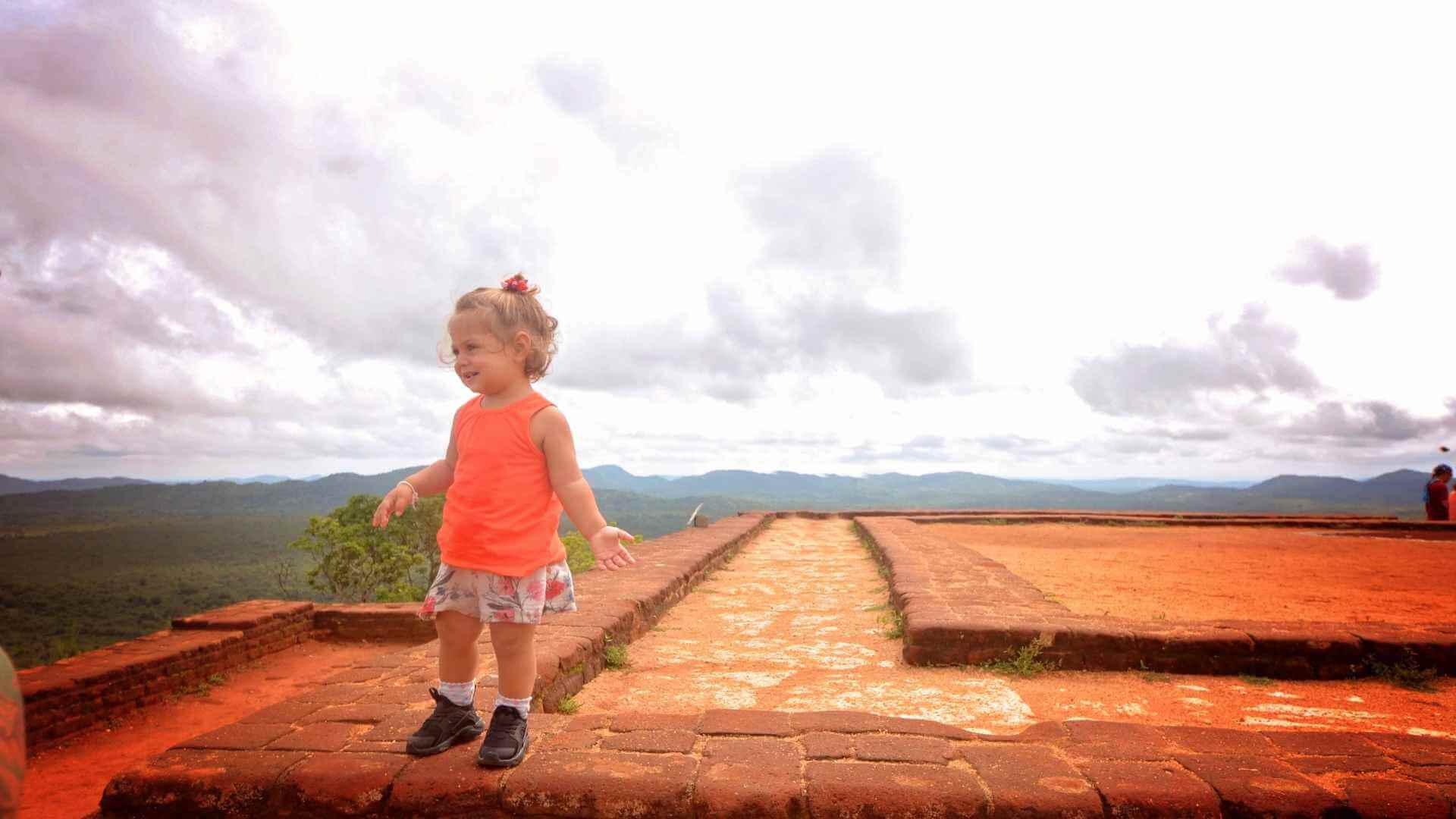 How to climb Sigiriya Rock with kids 1 Miniwanderlust Team Sigiriya Rock